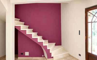 Mise en valeur d’un escalier par la couleur